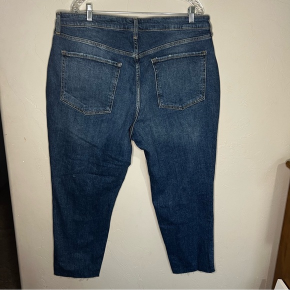 NWT Old‎ Navy Saylor High-Rise Curvy OV Straight Distressed Raw Hem Denim Jeans - Picture 8 of 10